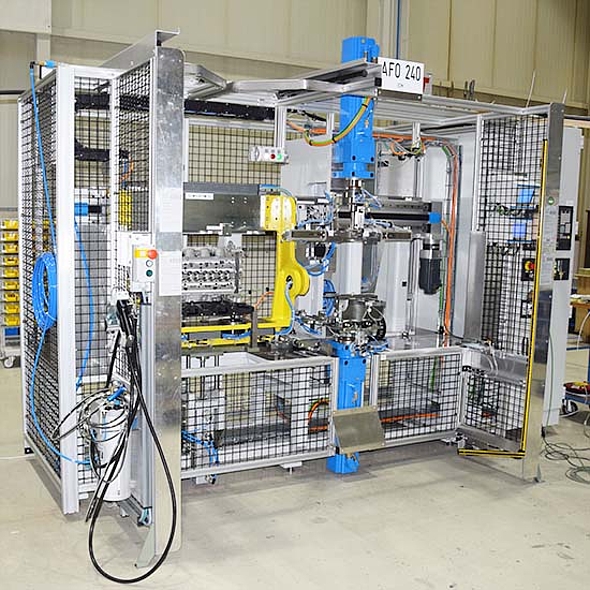 Montage von Ventilsitzringen und Ventilführungen – Halbautomatisch (Offline)